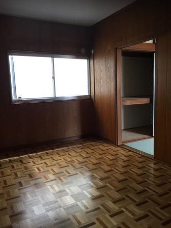 Investment House for Sale Near Eganoshi Station, Habikino - Thumbnail 3