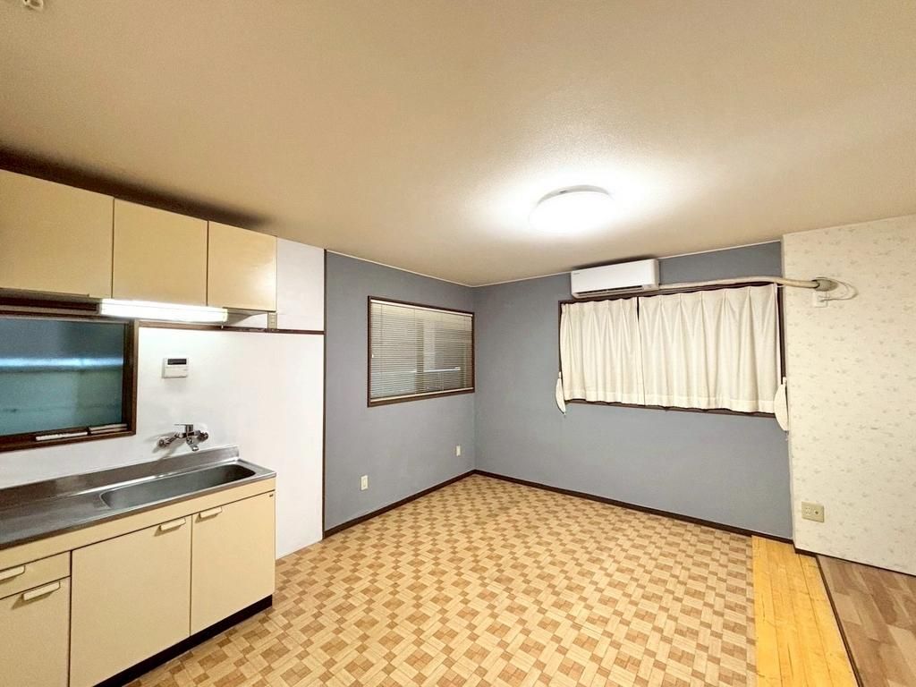 3LDK House for Sale in Ukyo Ward, Kyoto - 83sqm - Thumbnail 4
