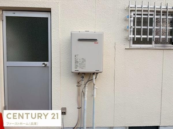 Renovated 2SLDK House for Sale in Himeji, Hyogo - Thumbnail 2