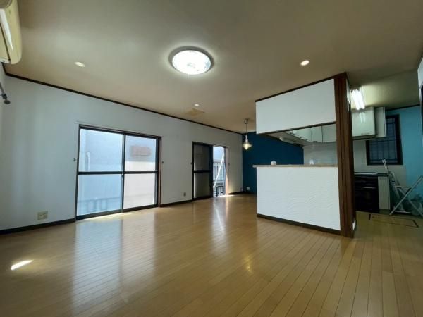 5SLDK Family Home for Sale in Matsubara, Osaka - Thumbnail 2