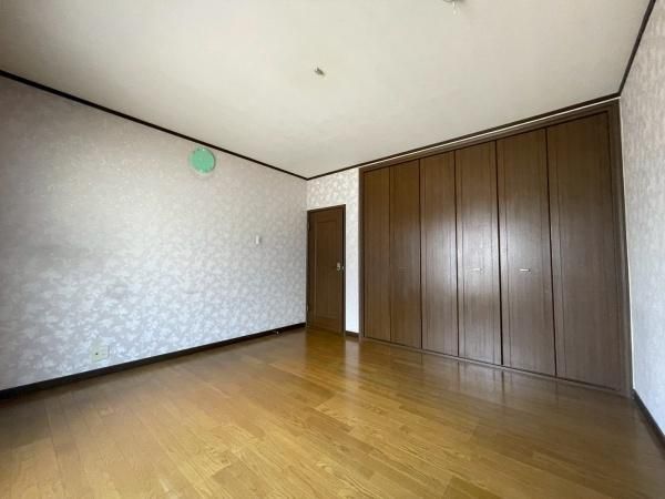 5SLDK Family Home for Sale in Matsubara, Osaka - Thumbnail 3