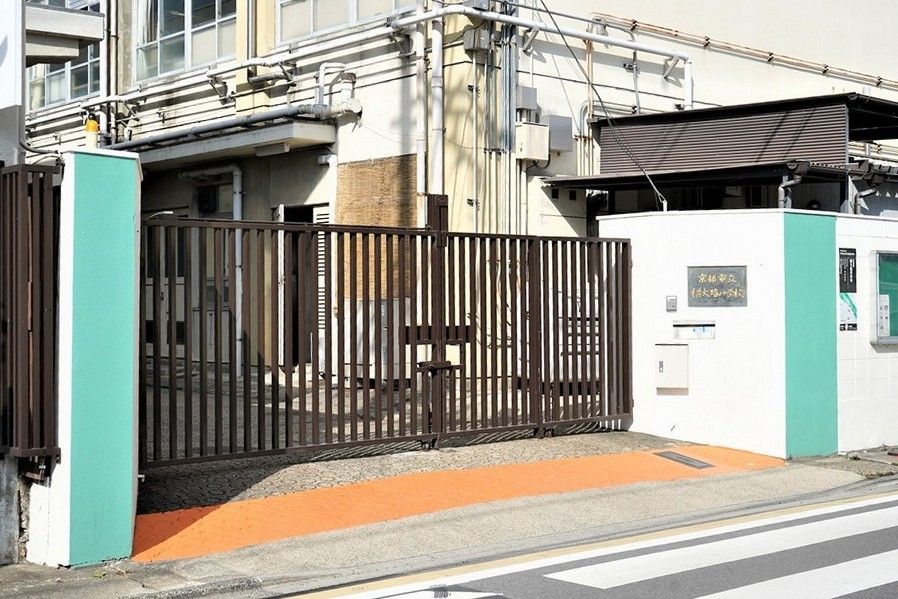 4LDK Detached House for Sale in Fushimi Ward, Kyoto - Thumbnail 2