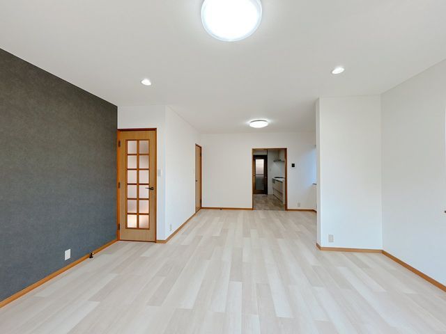 Renovated 4SLDK House Near Kikyogaoka Station in Nabari - Thumbnail 2