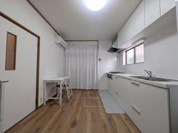Renovated 3DK House Near Enmachi Station in Kyoto - Thumbnail 4