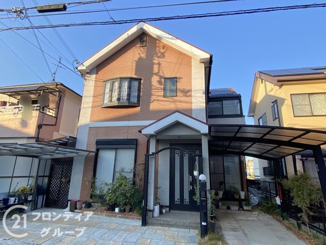4LDK Family House for Sale in Sakai, Osaka - Spacious & All-Electric - Thumbnail 2