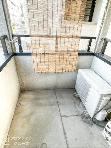 3-Story Detached House with Garage in Higashiosaka, Osaka - Thumbnail 4
