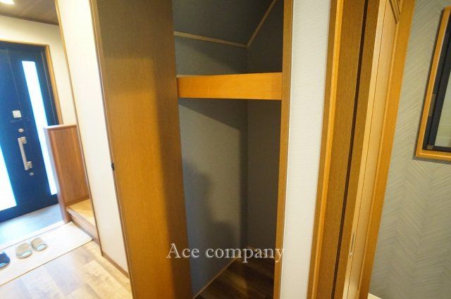 Renovated 4LDK Steel House for Sale in Higashiosaka, Osaka - Thumbnail 4
