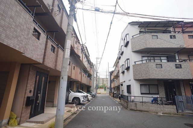 Renovated 4LDK Steel House for Sale in Higashiosaka, Osaka - Thumbnail 3