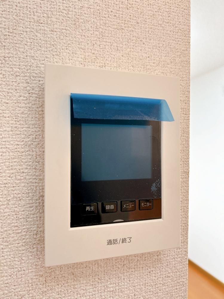 Renovated 3LDK House in Himeji with 2-Year Warranty - Thumbnail 4