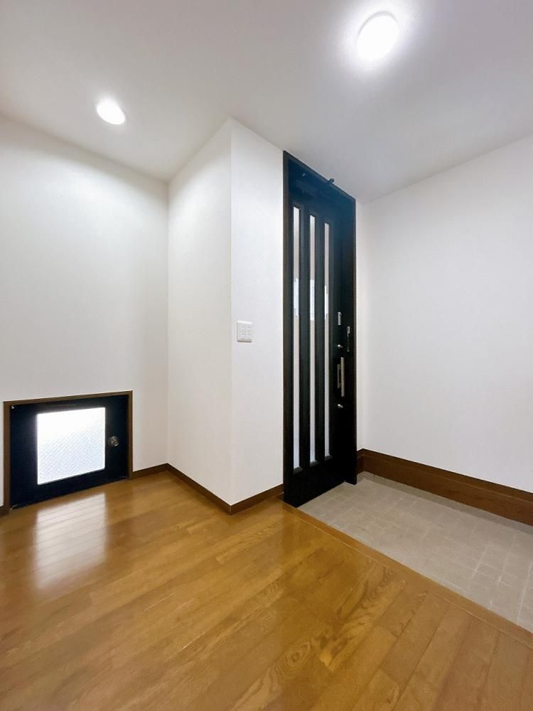 Renovated 3LDK House in Himeji with 2-Year Warranty - Thumbnail 3