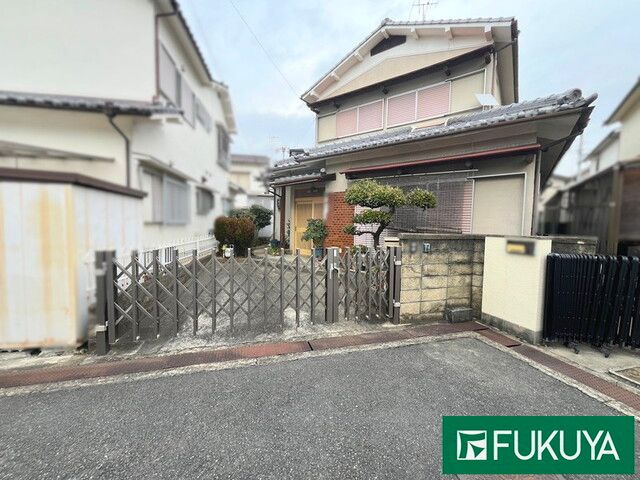 5LDK House for Sale in Ibaraki City, Osaka - 119m2 - Thumbnail 2