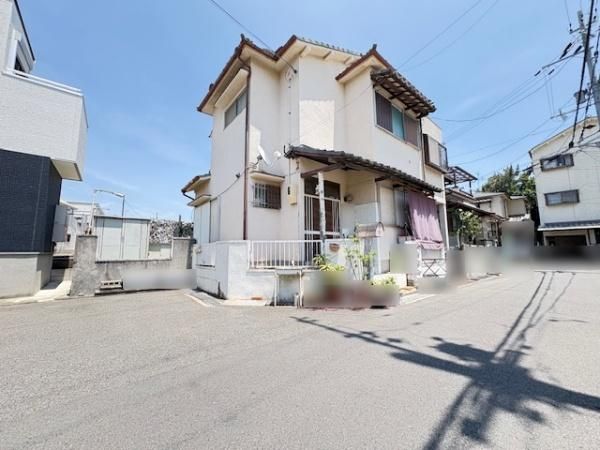 3LDK Detached House for Sale in Takashi City, Osaka - Thumbnail 2