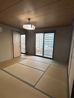 6LDK Two-Generation House for Sale in Kobe's Suma Ward - Thumbnail 3