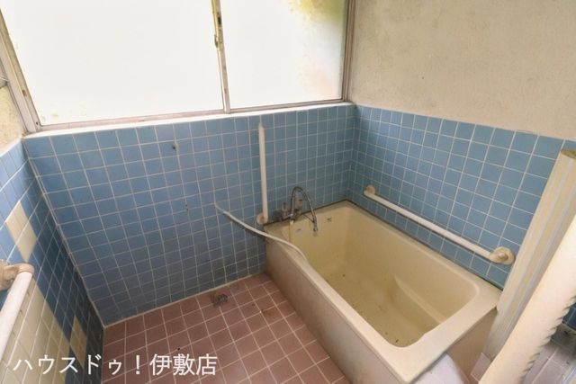 Spacious 3K Single-Story House on 730sqm Lot in Hioki - Thumbnail 4