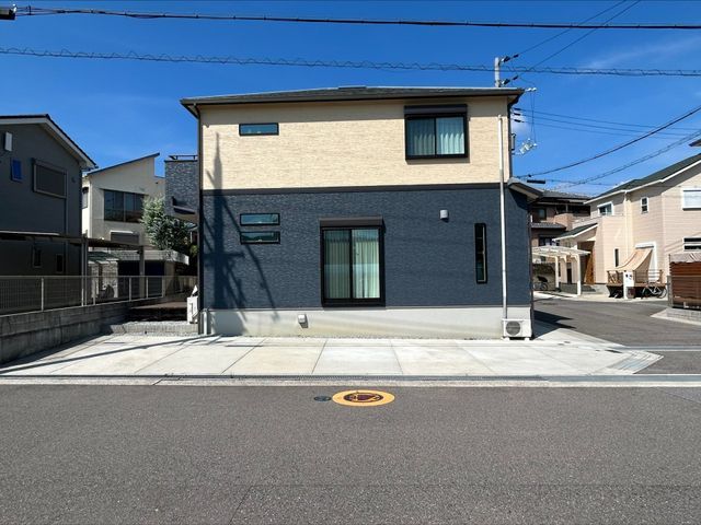 Modern 3LDK House for Sale in Osaka Sayama, Near Kongo Station - Thumbnail 4