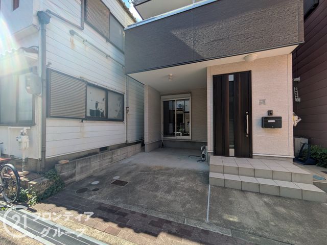 3LDK Detached House for Sale in Kobe Nagata Ward, Hyogo - Image 1