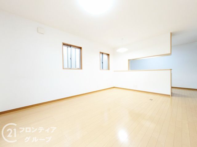 3LDK Detached House for Sale in Kobe Nagata Ward, Hyogo - Thumbnail 2