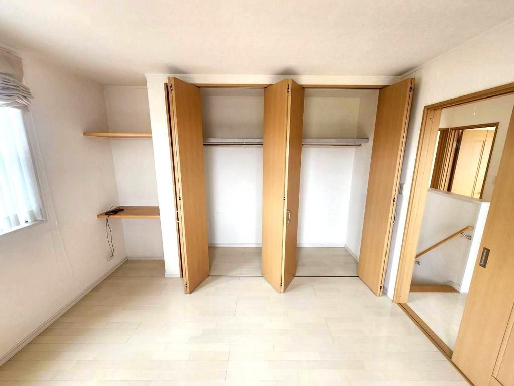 4LDK Detached House for Sale in Himeji, Hyogo - Modern Family Home - Thumbnail 3