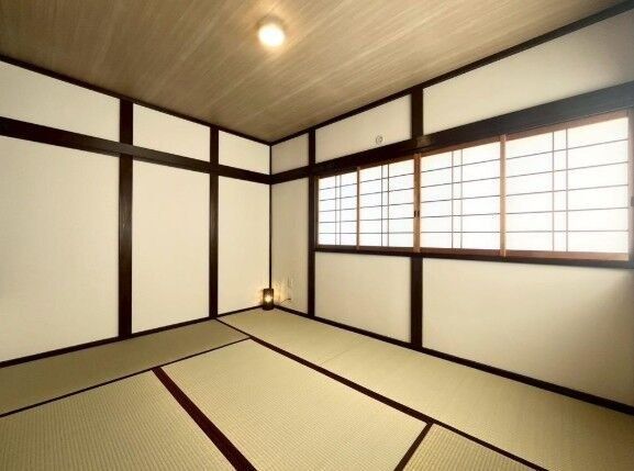 Renovated 4LDK House for Sale in Kadoma City, Osaka - Thumbnail 3