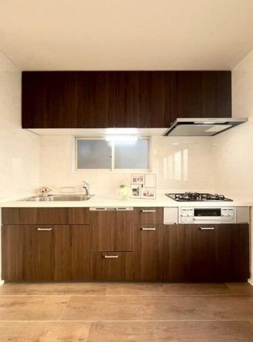 Renovated 4LDK House for Sale in Kadoma City, Osaka - Thumbnail 2
