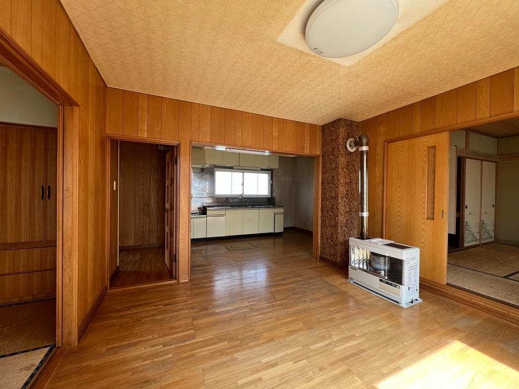 2LDK Single-Story House for Sale in Kitami, Hokkaido - 200万円 - Thumbnail 2