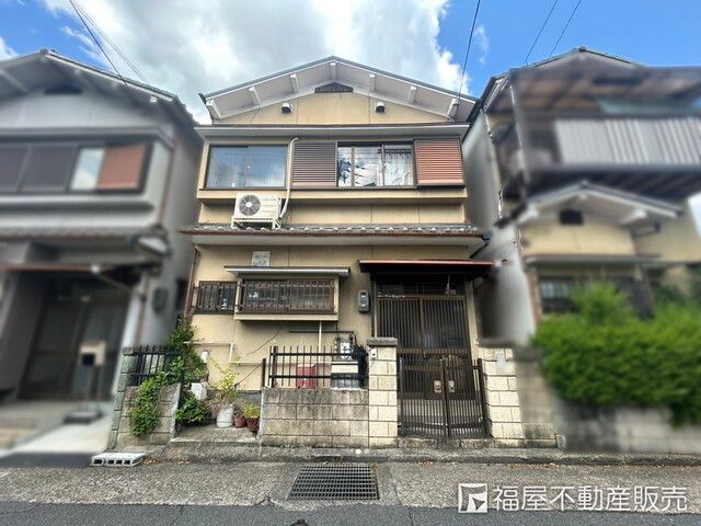 4DK House for Sale in Ukyo-ku, Kyoto Near Station - Thumbnail 3