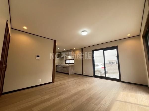 Renovated 5SLDK House in Yao City, Osaka, 128.79 sqm - Thumbnail 2
