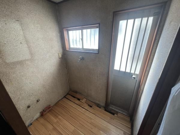 3DK Detached House for Sale in Higashi-Osaka, Osaka - Thumbnail 4