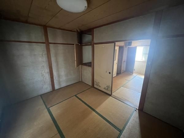 3DK Detached House for Sale in Higashi-Osaka, Osaka - Thumbnail 3