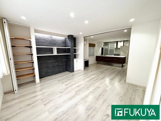 5LDK Office House for Sale Near Tamatsukuri Station, Osaka - Thumbnail 2