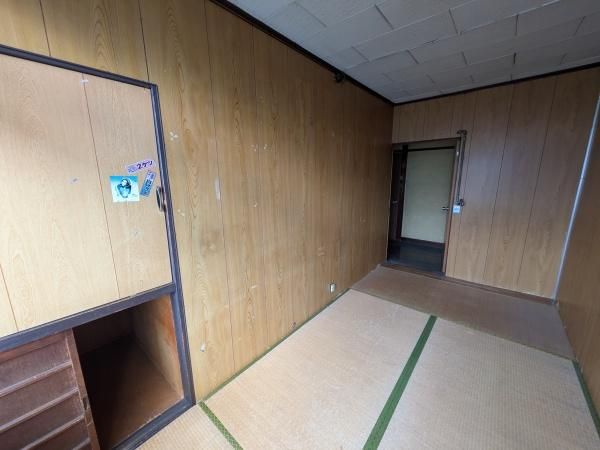 Shop-Attached 90-Year-Old House with Workshop for Sale in Kyoto - Thumbnail 3
