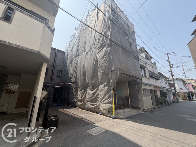 Renovated 4LDK Detached House for Sale in Kadoma, Osaka - Thumbnail 3