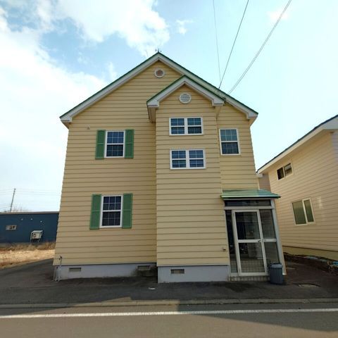 5LDK Detached House for Sale in Tomakomai, Hokkaido - Thumbnail 2