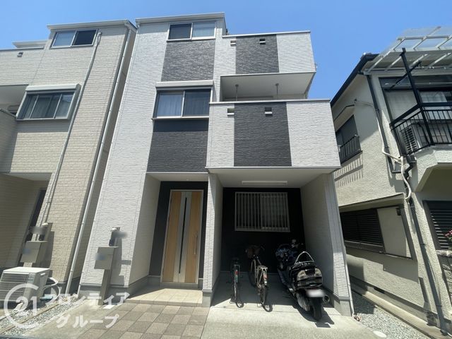 Spacious 4LDK Detached House for Sale in Kobe Hyogo Ward - Thumbnail 4