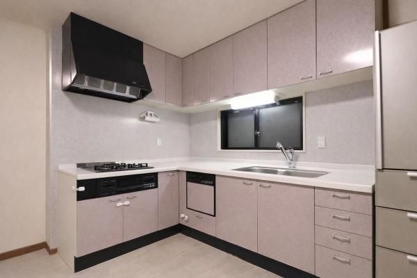 5LDK Steel-Frame House for Sale near Tokuan Station, Higashi-Osaka - Thumbnail 4