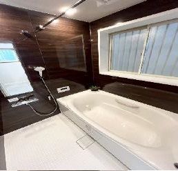 4LDK Renovated House for Sale in Kadoma, Osaka - Thumbnail 2