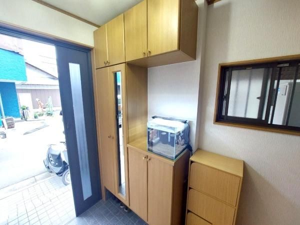 4LDK Family Home with Parking Near Furukawabashi Station, Kadoma - Thumbnail 3