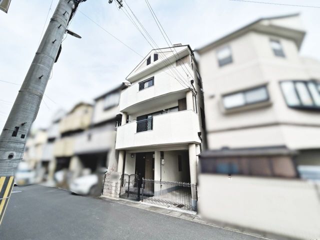 4LDK House for Sale in Fushimi-ku, Kyoto - 114m2 - Thumbnail 3