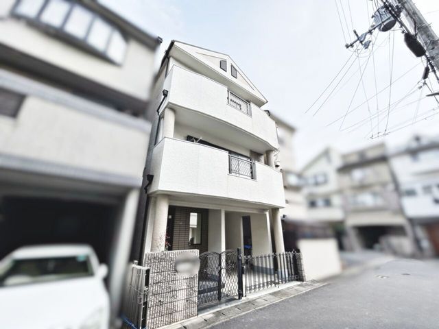 4LDK House for Sale in Fushimi-ku, Kyoto - 114m2 - Thumbnail 2