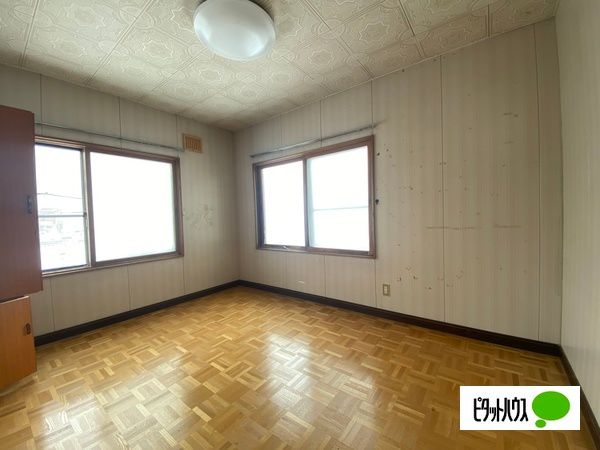 4LDK Wooden House for Sale in Akabira, Hokkaido - 68万円 - Thumbnail 3