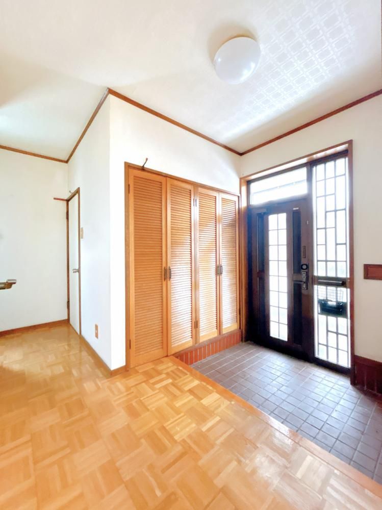Renovated 3LDK House for Sale in Otaru, Hokkaido with Ocean View - Thumbnail 2
