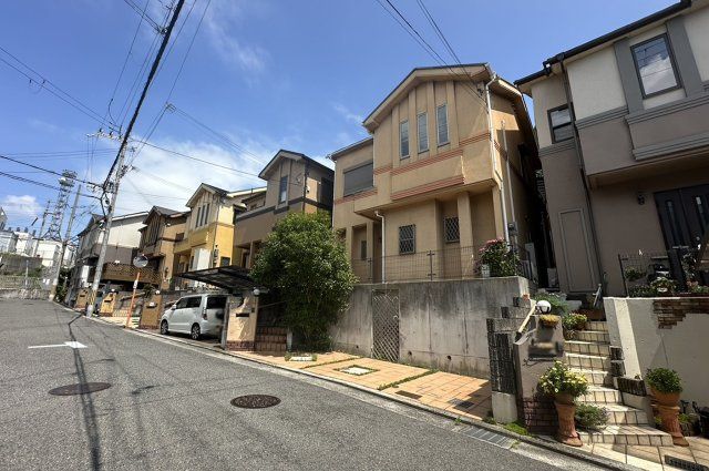 4LDK Family House with Walk-in Closet near Komyoike Station, Izumi - Thumbnail 2