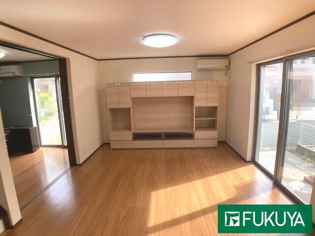4LDK Modern House with Solar Power for Sale in Himeji, Hyogo - Thumbnail 3
