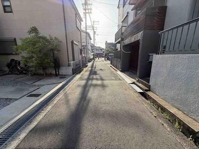 4LDK House for Sale in Habikino, Osaka - 134.91 sqm — Street, Habikino, Osaka