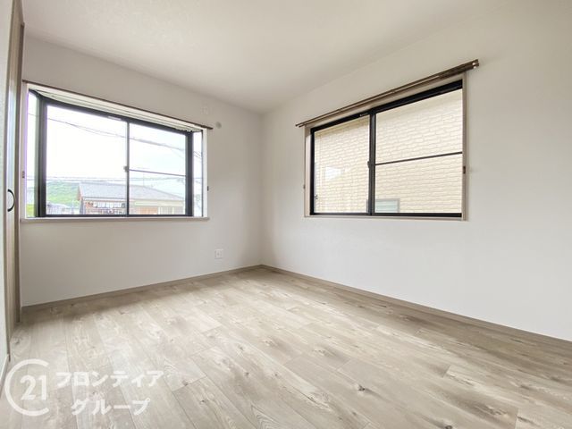 Renovated 4LDK Detached House for Sale in Himeji Oshio - Thumbnail 3