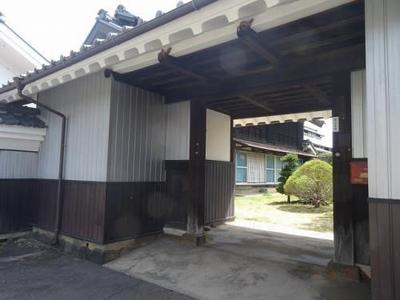 Historic Meiji Era House with Storehouse for Sale in Ueda — Image 1, Ueda, Nagano