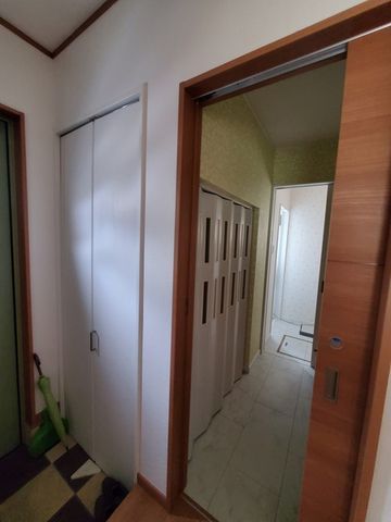 4LDK Solar-Powered Family Home Near Takidani Station, Kawachinagano - Thumbnail 4