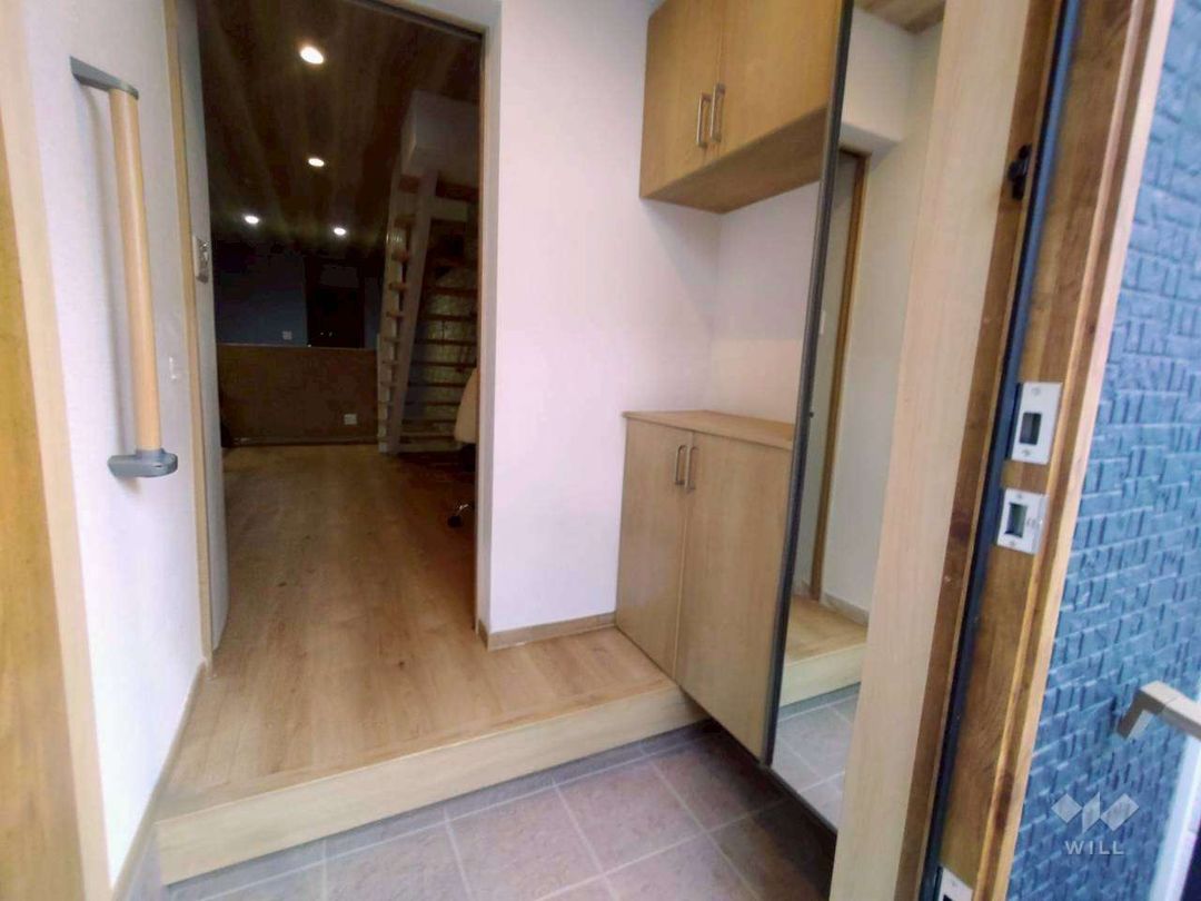 2LDK House for Sale Near Awaji Station, Higashiyodogawa-ku, Osaka - Image 1