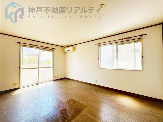 4LDK Detached House for Sale in Take no Dai, Kobe - Thumbnail 4