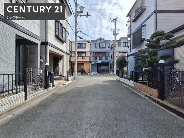 4LDK Terraced House for Sale in Higashiosaka, Osaka - Thumbnail 4